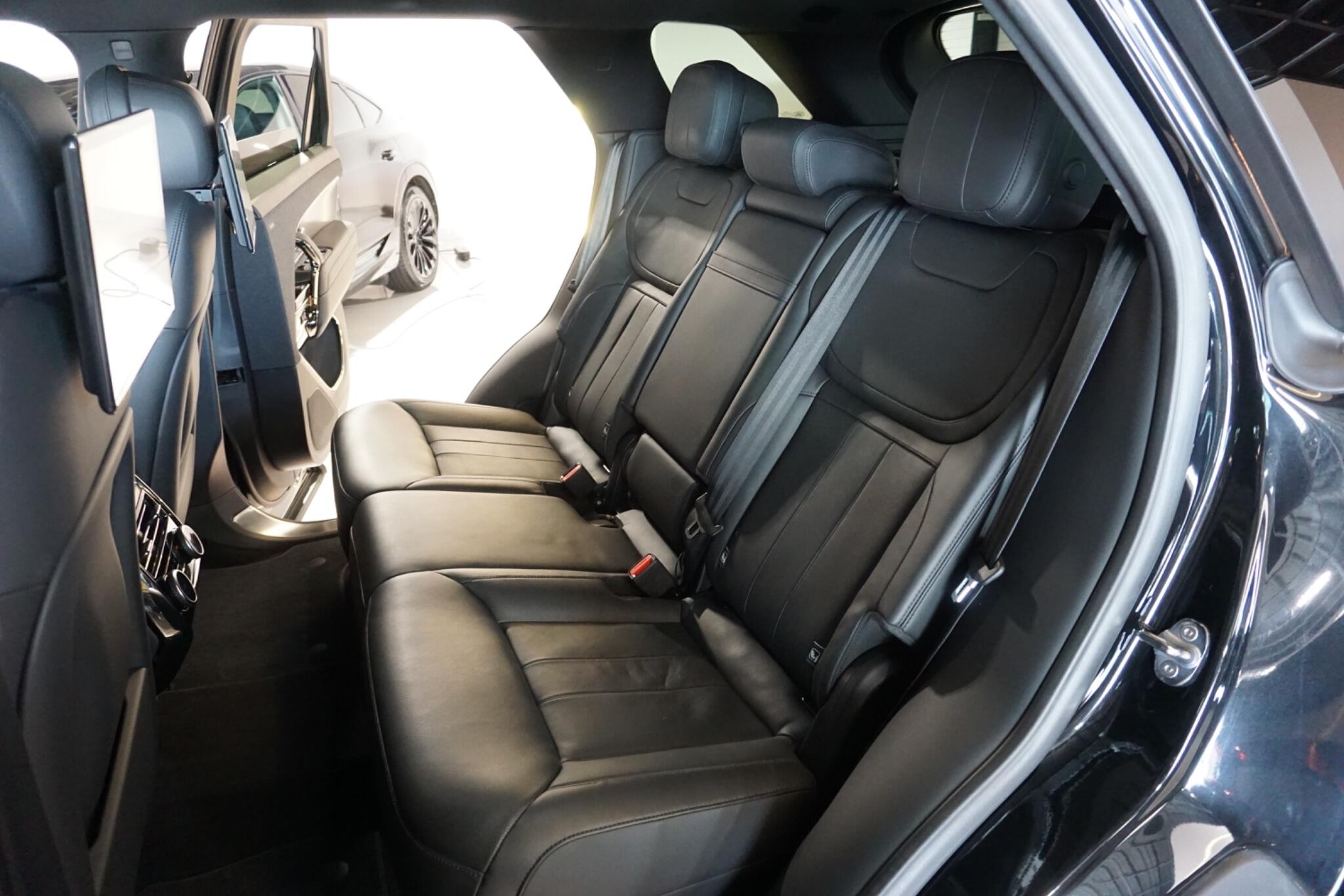 Land Rover Range Rover Sport 3.0 D300 MHEV Dynamic SE SUV 5dr Diesel Auto 4WD Euro 6 (s/s) (300 ps)